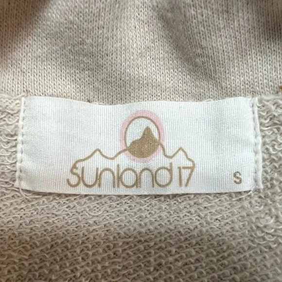 Sunland 17 Oversized Tan Brown Cream Contrast Patchwork Top. Size Small. - Picture 3 of 16